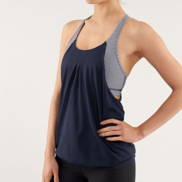 Lululemon Practice Freely Tank Size 4 in Inkwell - Picture 3 of 14